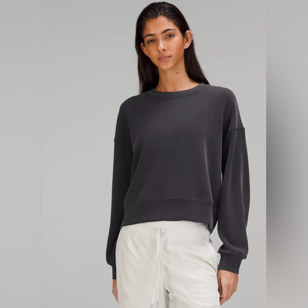 Lululemon- Softstreme Perfectly Oversized Cropped Crew - Black